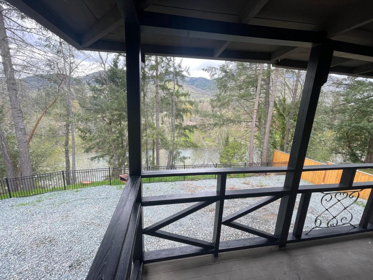 The River House Grants Pass
